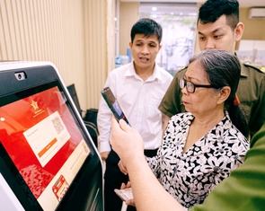Chính thức: Người dân được làm thủ tục hành chính trực tuyến qua VNeID