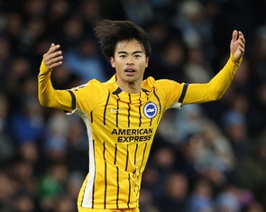 Brighton trói chân Man City trong cuộc đua vô địch