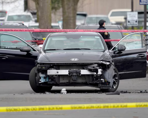 Biểu tình sau khi đặc vụ Mỹ bắn bị thương hai người bị nghi là thành viên băng đảng Venezuela