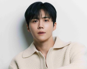 Kim Seon Ho vướng nghi vấn trốn thuế như Cha Eun Woo