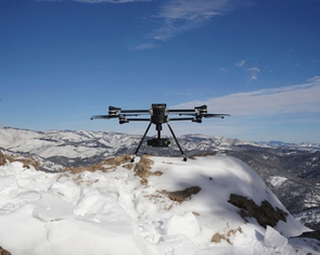 Đôi mắt cho Hollywood và thế giới 'Bay lên cùng trí tuệ Việt'