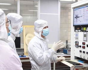 Vi mạch bán dẫn: Câu chuyện về 'tinh hoa' và 'lót ổ'