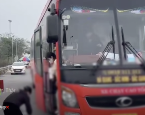 Ô tô 45 chỗ 'nhồi' 83 người, tài xế và chủ xe bị phạt 207 triệu đồng