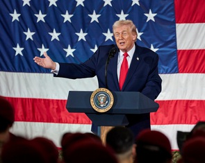 Ông Trump khoe Mỹ sở hữu vũ khí đặc biệt có thể vô hiệu hóa phòng thủ Nga, Trung Quốc