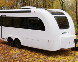 Bỏ phố về rừng theo cách đại gia: Nhà di động thách thức mọi thời tiết, nội thất như khách sạn 5 sao