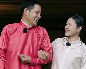 Anh Hà, chị Thông mặc áo dài 'hấp hôn' trong tập cuối Gia đình Haha