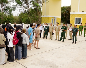 Tiếp nhận thêm 53 người bị Campuchia trục xuất vì lao động bất hợp pháp