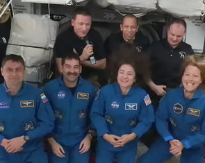 SpaceX tiếp tục lập dấu mốc: Tàu Dragon cập ISS sau hơn một ngày phóng