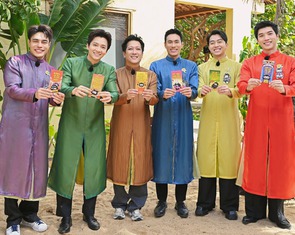 Mỹ Tâm sên mứt, dàn nghệ sĩ 2 ngày 1 đêm mong năm mới cả nhà trải đầy hoa trước thềm Tết Bính Ngọ