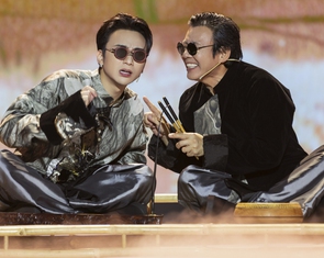 Bố Soobin gọi con dâu trên sân khấu Hoa xuân ca gây sốt