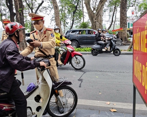 Đồng loạt kiểm tra nồng độ cồn sáng mùng 1, xử lý nghiêm vi phạm