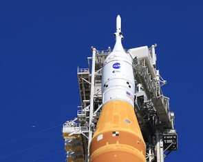 Tên lửa của NASA lại gặp sự cố, lùi sứ mệnh chinh phục Mặt trăng