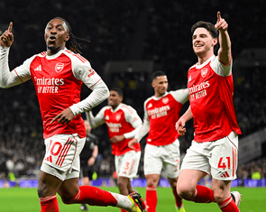 Arsenal đánh bại Tottenham, tái lập khoảng cách 5 điểm với Man City