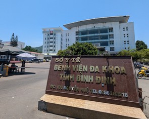 Mượn tên người khác xin việc làm hộ lý bệnh viện suốt 26 năm