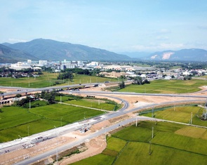 Cần đột phá để phát triển cao tốc