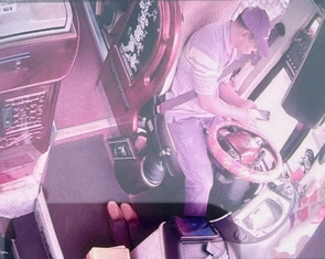 120 tài xế bị phạt vì dùng điện thoại khi lái xe trên cao tốc