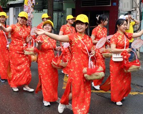 Trẩy hội chùa Ông