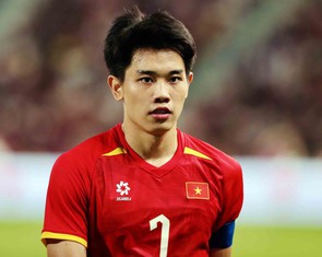 Đình Bắc bị AFC phạt tiền và cấm thi đấu