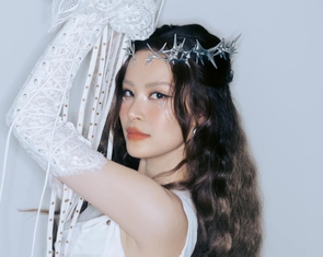 Đông Nhi lần đầu kết hợp với nhóm nhạc Nhật Bản nào tại Lễ hội Việt - Nhật?