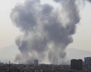 Hàng không rối loạn, dự báo kéo dài, do chiến sự Iran - Israel, Mỹ