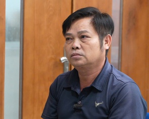 Lời khai nhóm làm xăng RON A95 giả: Pha dung môi, nhuộm màu rồi bán như xăng thật