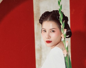 Em ơi mùa xuân đến rồi đó, album jazz hợp tác với nghệ sĩ đoạt giải Grammy và nhiều nghệ sĩ quốc tế