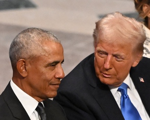 Nhà Trắng gỡ video ghép mặt vợ chồng Obama với khỉ, ông Trump nói 'không xem hết video'