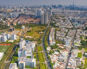 Thế chấp sổ đỏ tăng vọt, Vietcombank 'ôm' núi bất động sản gần 2 triệu tỉ đồng