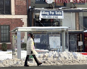 Thị trường bất động sản Mỹ đối mặt thách thức mới trước mùa cao điểm