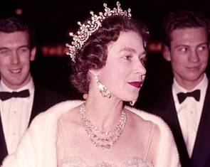 Viên kim cương lớn nhất thế giới đã hiện diện ở hoàng gia Anh như thế nào?