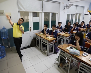 Vì sao bắt buộc phải học hết bậc THCS?