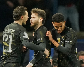 Thủ môn mắc sai lầm khiến Chelsea thảm bại 2-5 trước PSG