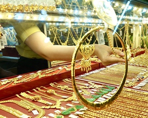 Vì sao xung đột Mỹ - Iran leo thang, giá vàng lại giảm mạnh?