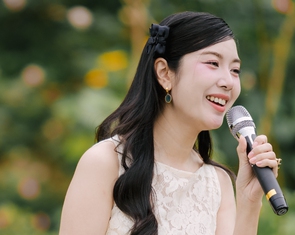 Á hậu Thúy Vân, MaiQuinn, Quang Huy chữa lành cùng Chuyến xe âm nhạc xanh