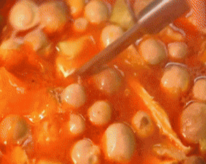 Mạ thằng Đô chia sẻ cách nấu bún chay, không có chao Huế mất nửa vị ngon