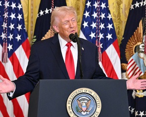 Ông Trump đề nghị hoãn thăm Trung Quốc vì tình hình Iran