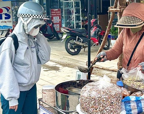 Ốc lể ăn vặt hút kỳ lạ với người Đà Nẵng