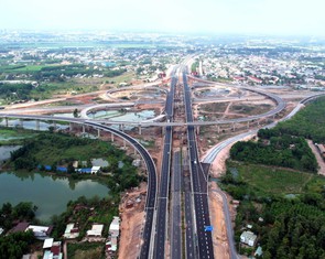 TP.HCM đề nghị thông xe cao tốc Biên Hòa - Vũng Tàu vào ngày 30-3