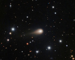 Sao chổi cổ xưa hơn Hệ Mặt trời vừa bay qua Mộc tinh