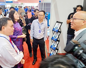 Học viện đồ nướng, tôm hùm, mì cháy: Trung Quốc 'nâng cấp' nghề phổ thông thành nghề danh giá