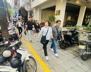 Đà Nẵng cấm buôn bán, để chậu cây cảnh trên vỉa hè