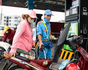 Không được lợi dụng biến động giá xăng, dầu để tăng giá vận tải bất hợp lý