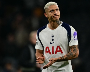 Bảng xếp hạng Premier League vòng 31: Tottenham hạng 17
