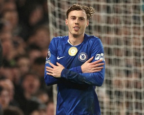 Chelsea loay hoay đi tìm bản sắc