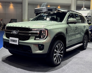Chi tiết Ford Everest Platinum 2026: Dùng động cơ mới dễ áp dụng cho cả Việt Nam