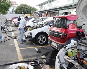 Giá xăng: Trong cái khó có thời cơ