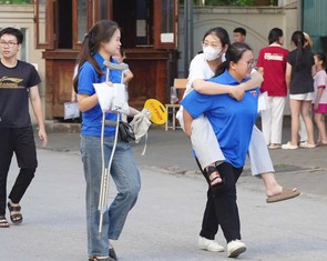 Trung ương Đoàn tặng bằng khen cho Đoàn Trường ĐH Vinh vì dấu ấn tình nguyện