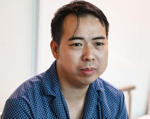 Lời kể của 1 trong 2 người đập mái tôn cứu người trong vụ cháy ở Lĩnh Nam