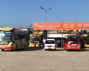 Huế sẽ thu phí đỗ xe không dùng tiền mặt tại bến xe, bãi đỗ xe