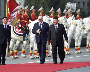 Ông Kim Jong Un tiếp đón Tổng thống Belarus thăm Triều Tiên